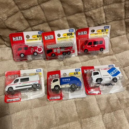 Tomica pompieri ambulanza - tomica,